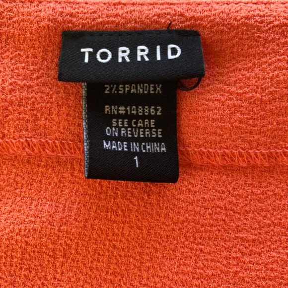 Torrid Coral Eyelet Laser Scalloped Hem Top SZ 1 - Picture 6 of 7